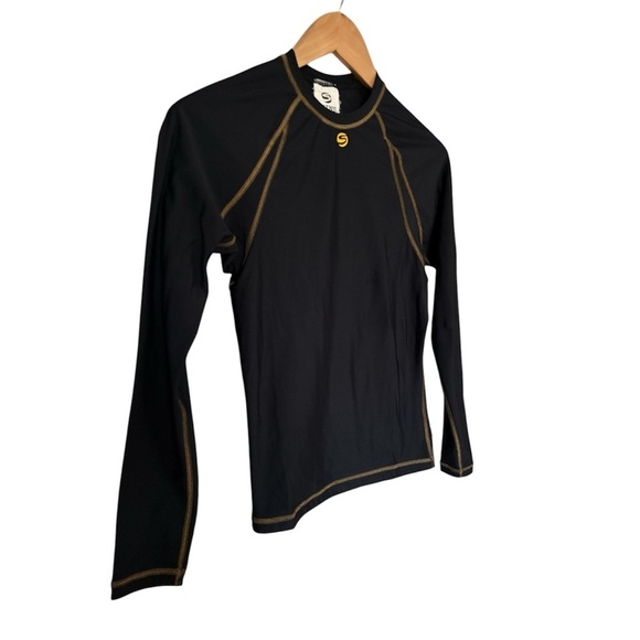 SKINS Long Sleeved Compression Shirt, Size Medium - Picture 2 of 6